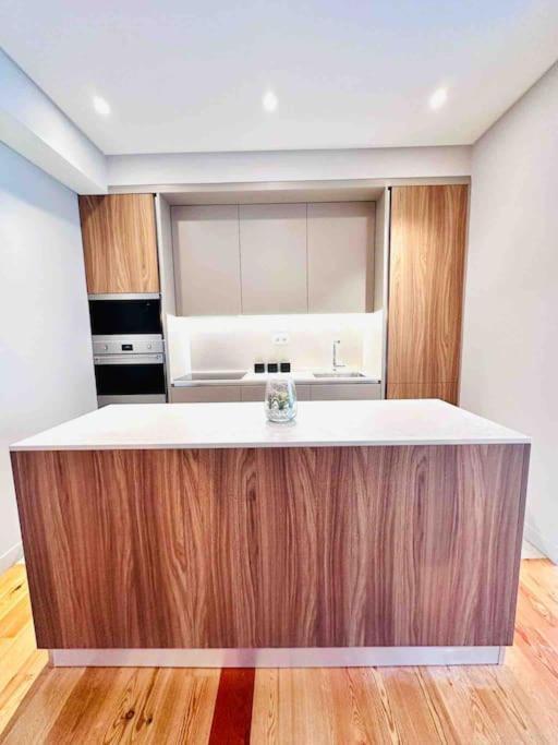 Lisbon Marques De Pombal Top Flat Great Locations City Center B Kültér fotó